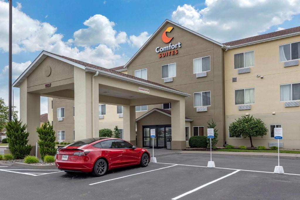 Comfort Suites Auburn near I-69 photo 1