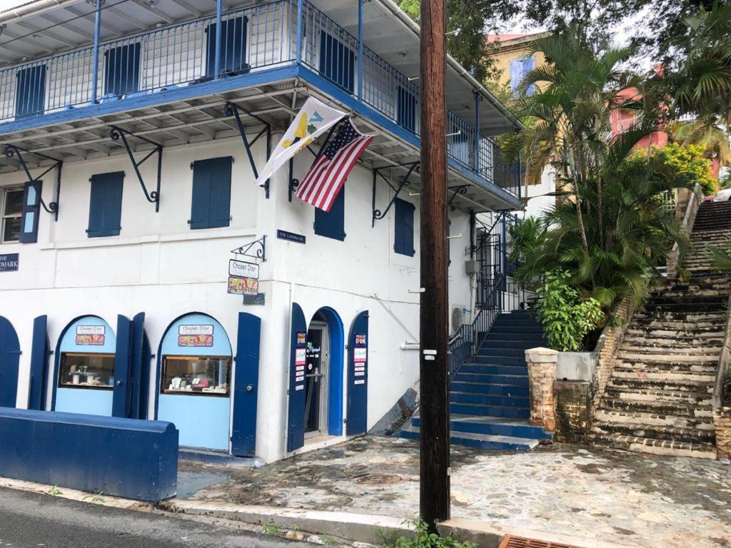 The Landmark St Thomas 3BR Apt photo 3
