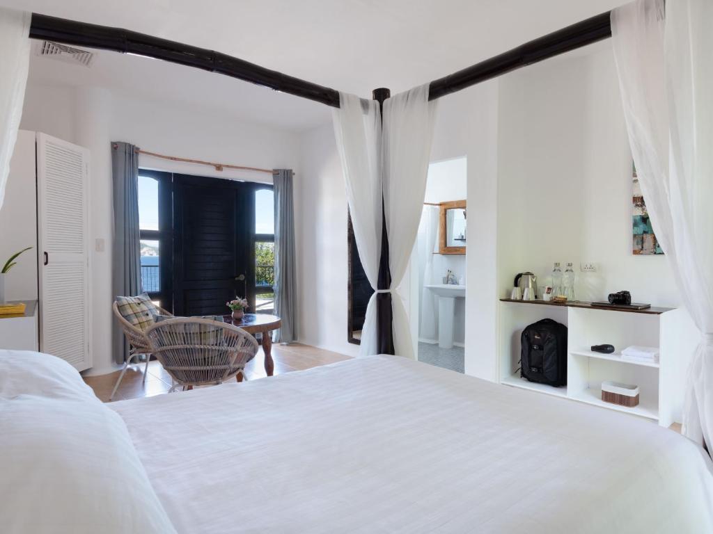 Granada Beach Resort - Adults Only - Tap to explore photos