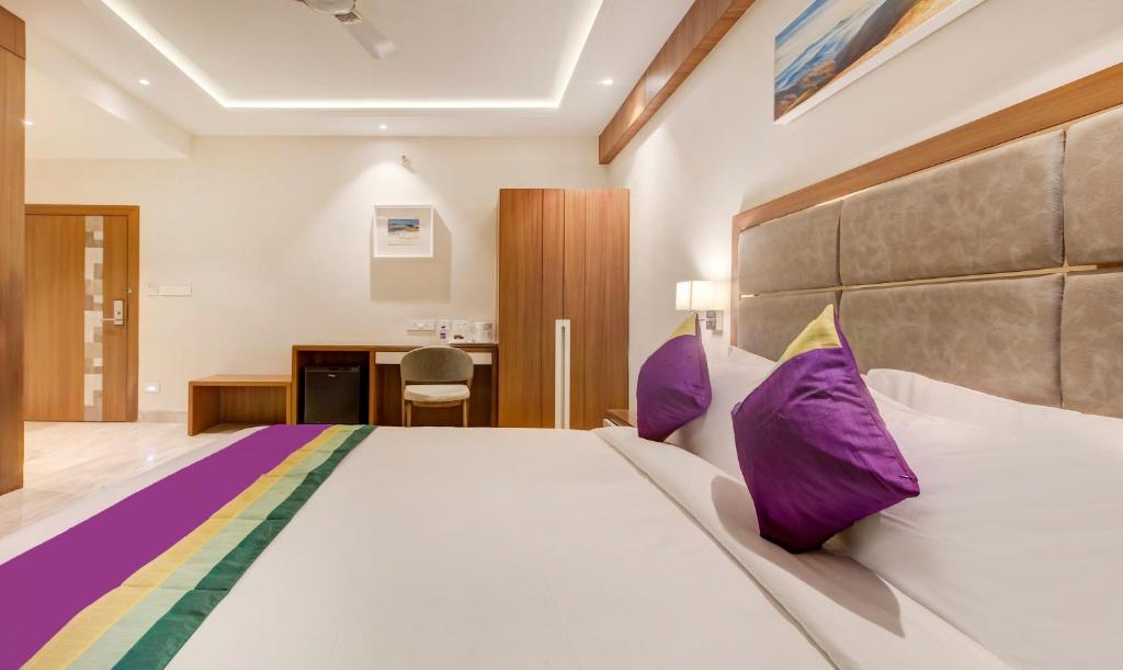 Двухместный ([Sanitized] Standard Double Room), Treebo Tryst Tahoora International