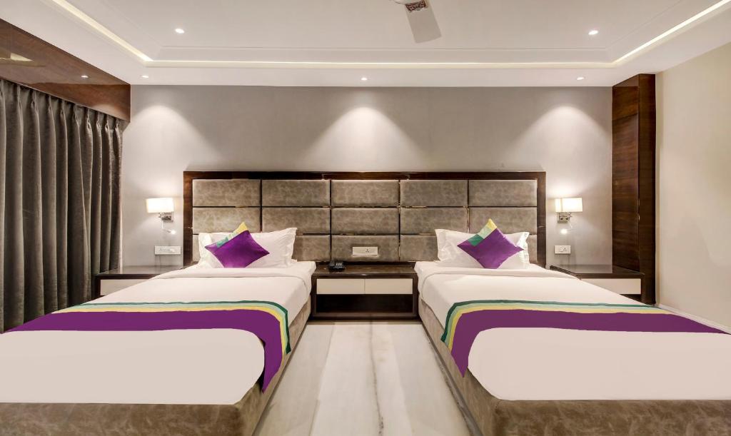 Двухместный ([Sanitized] Deluxe Double Room), Treebo Tryst Tahoora International