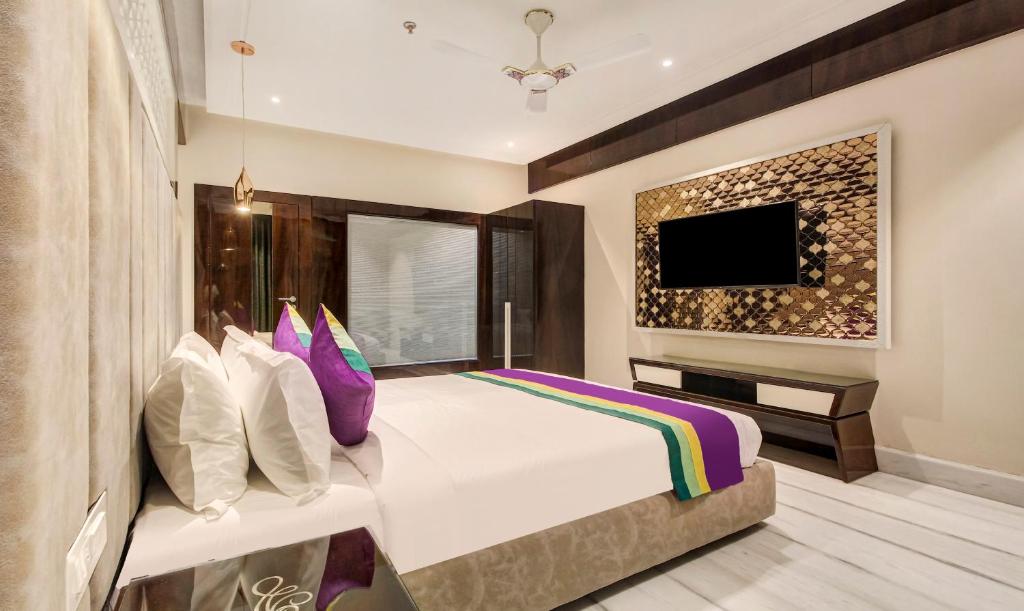 Двухместный ([Sanitized] Superior Double Room), Treebo Tryst Tahoora International