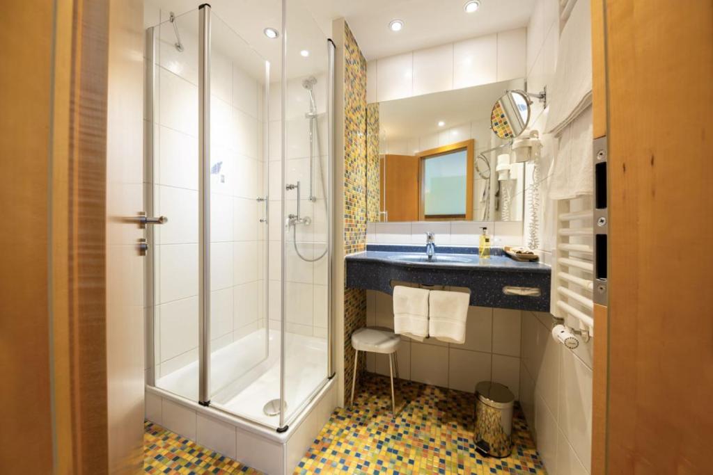 Одноместный (Небольшой одноместный номер), Kronenhotel