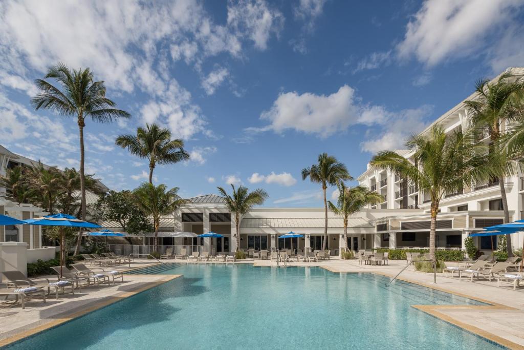 Opal Grand Oceanfront Resort & Spa photo 4