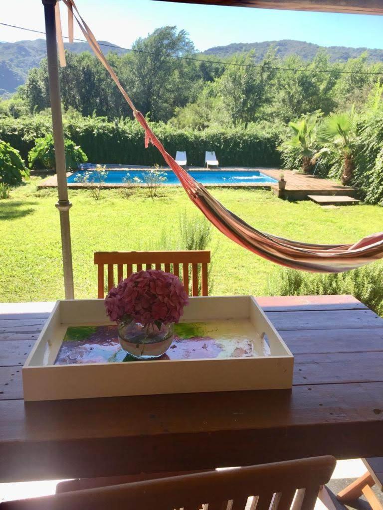 CASA CON HERMOSA VISTA CON PILETA Y PARQUE PRIVADOS photo 1