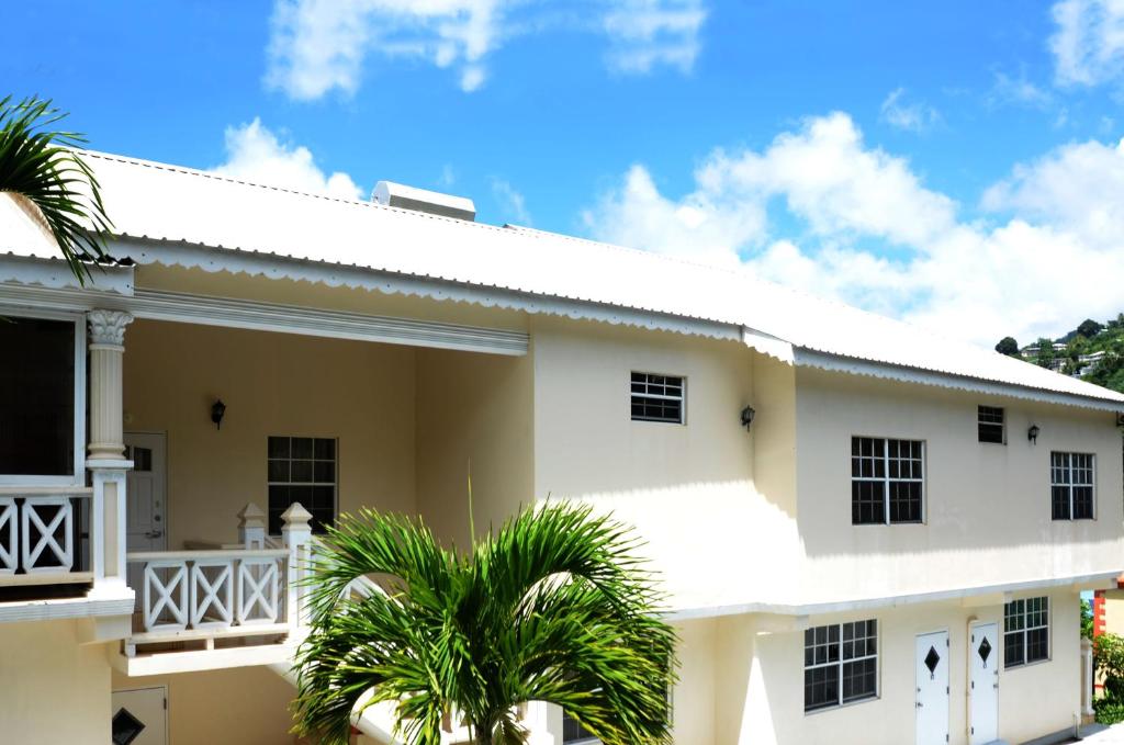 Bascombe Apartments photo 2