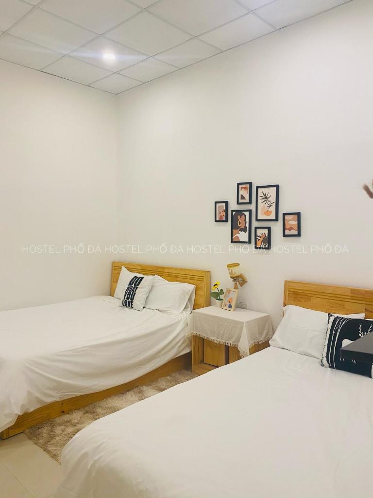 Четырехместный (Номер Делюкс с 2 кроватями размера «queen-size»), Phố Đá Hotel
