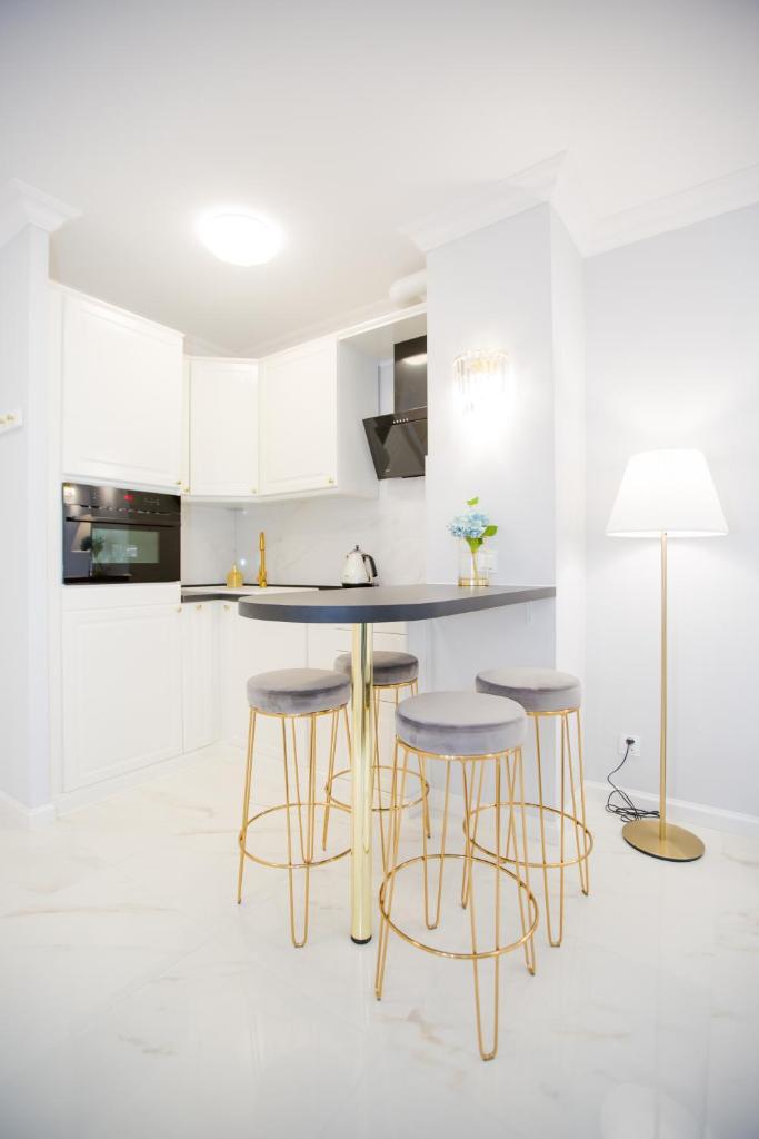 Hamptons Apartment photo 3
