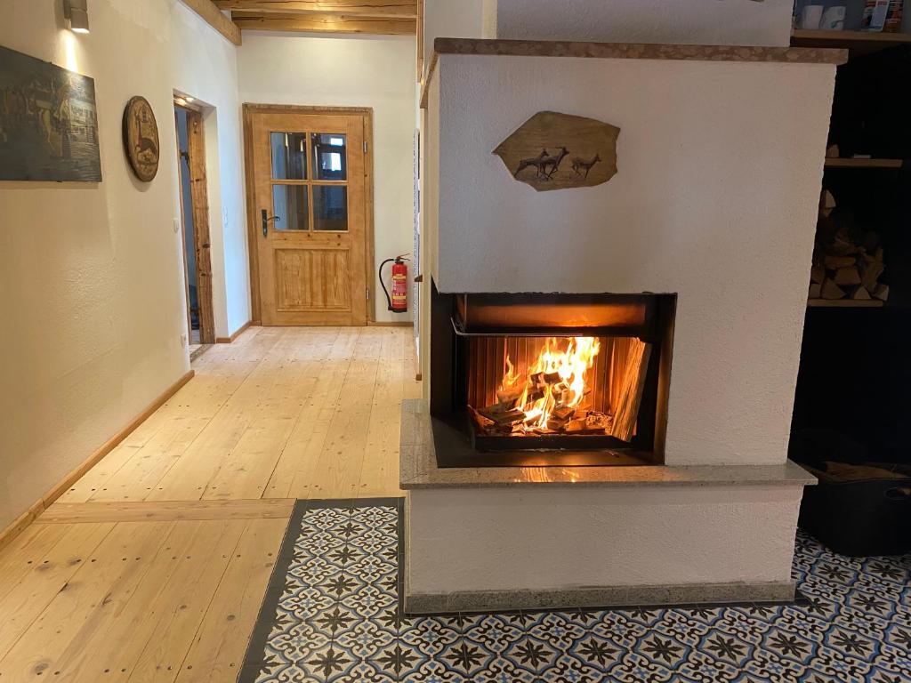Private Luxury Chalet photo 4