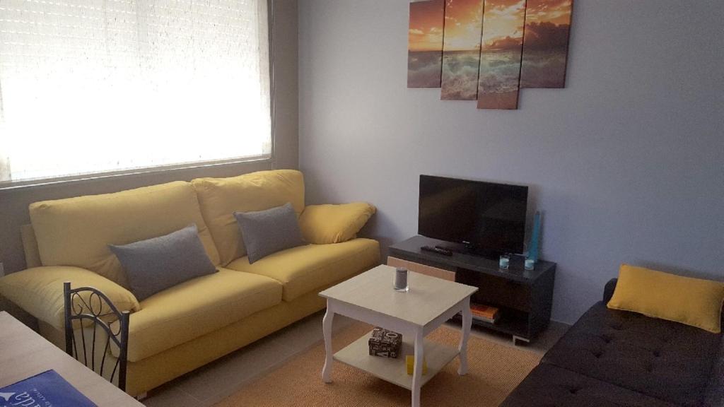 3 bedrooms appartement at A Guarda 800 m away from the beach with sea view enclosed garden and wifi photo 4
