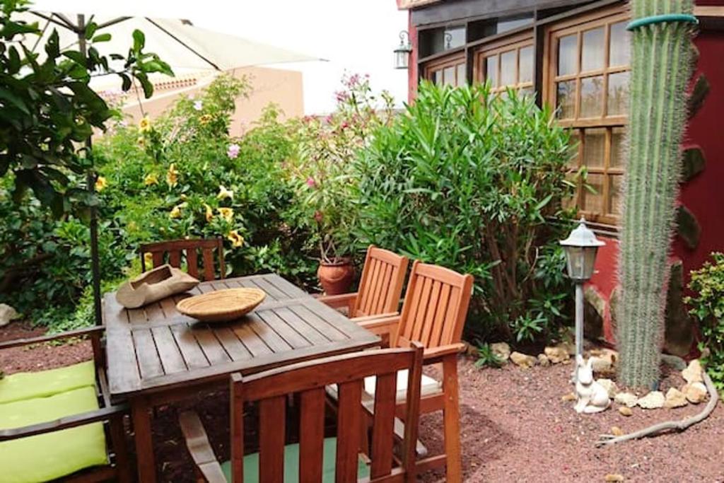 2 bedrooms house with enclosed garden and wifi at La Sabinita photo 3