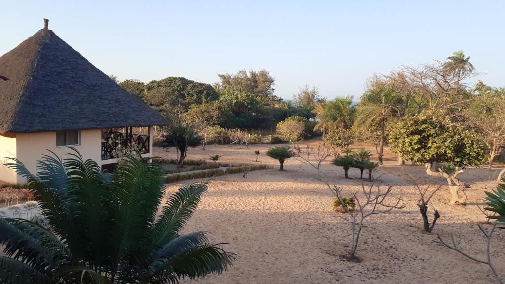 2 bedrooms house at Cap Skirring 50 m away from the beach with sea view furnished terrace and wifi photo 3