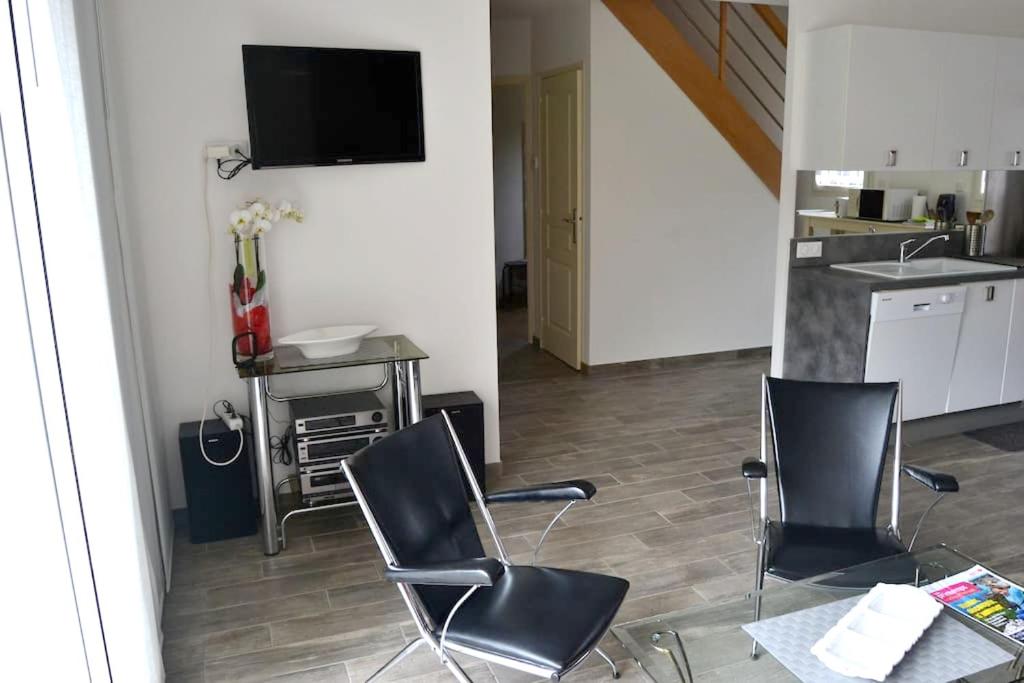 Maison de 2 chambres avec jardin clos et wifi a Saint Jouan des Guerets a 1 km de la plage photo 3