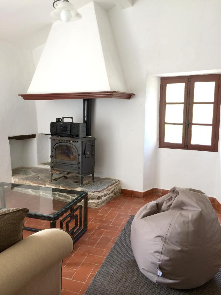 Appartement de 2 chambres avec piscine partagee jardin et wifi a Montauriol photo 1