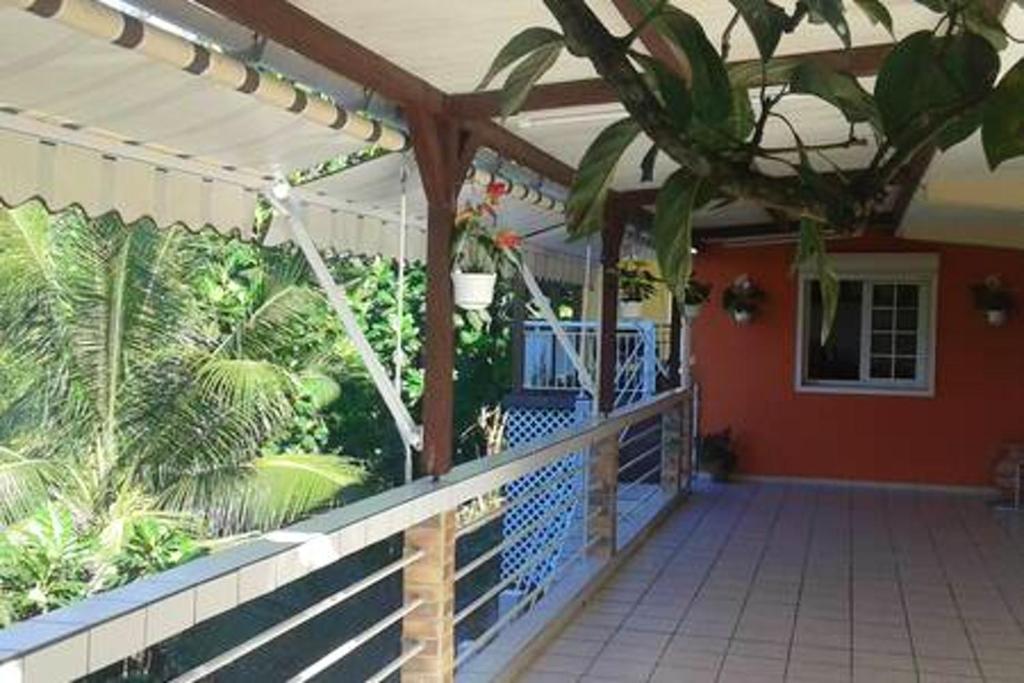 Appartement d'une chambre avec piscine partagee balcon et wifi a Sainte Anne a 6 km de la plage photo 1