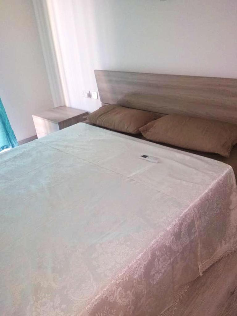2 bedrooms appartement with sea view furnished terrace and wifi at Ghajnsielem photo 2