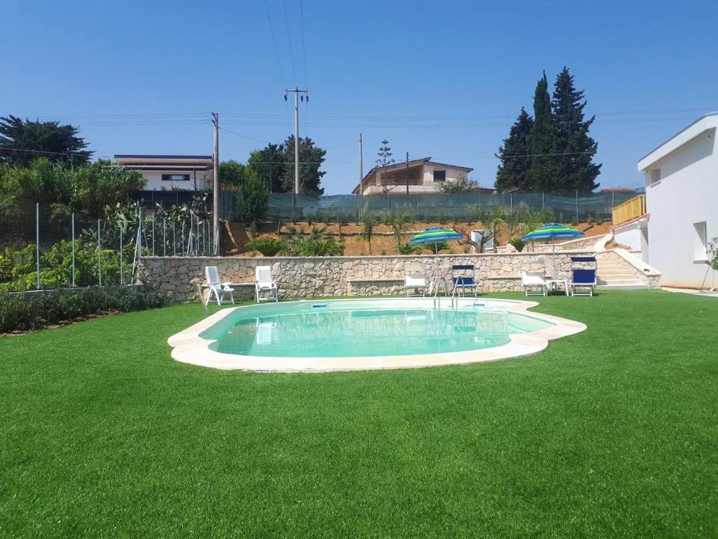 4 bedrooms villa with sea view shared pool and furnished garden at Alcamo 4 km away from the beach photo 1