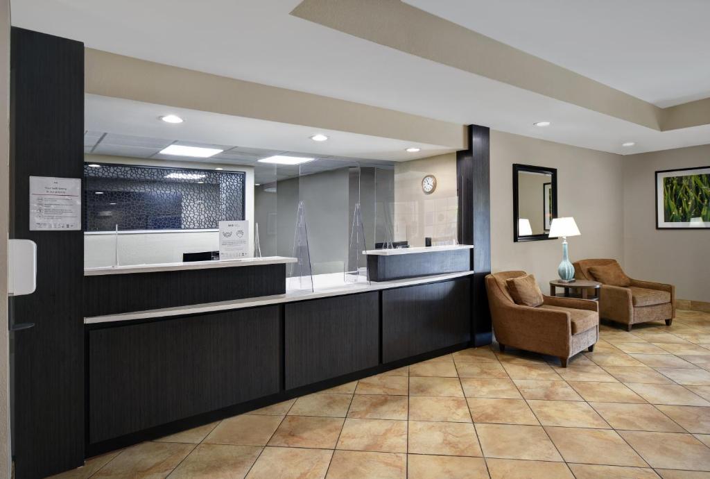 Candlewood Suites Sumter, an IHG Hotel photo 3
