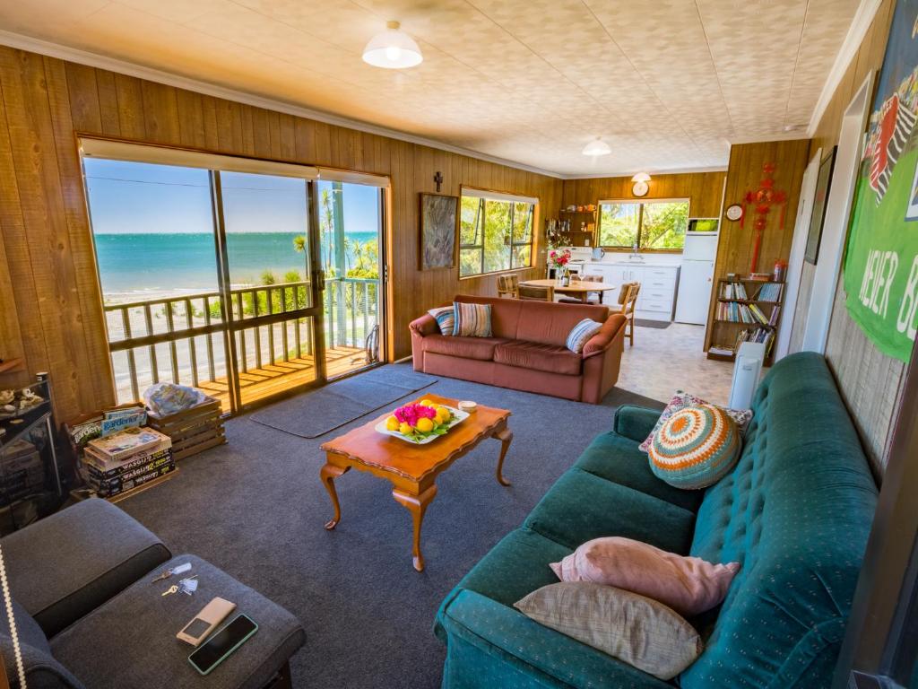 Tidal Treasure - Collingwood Holiday Home photo 1