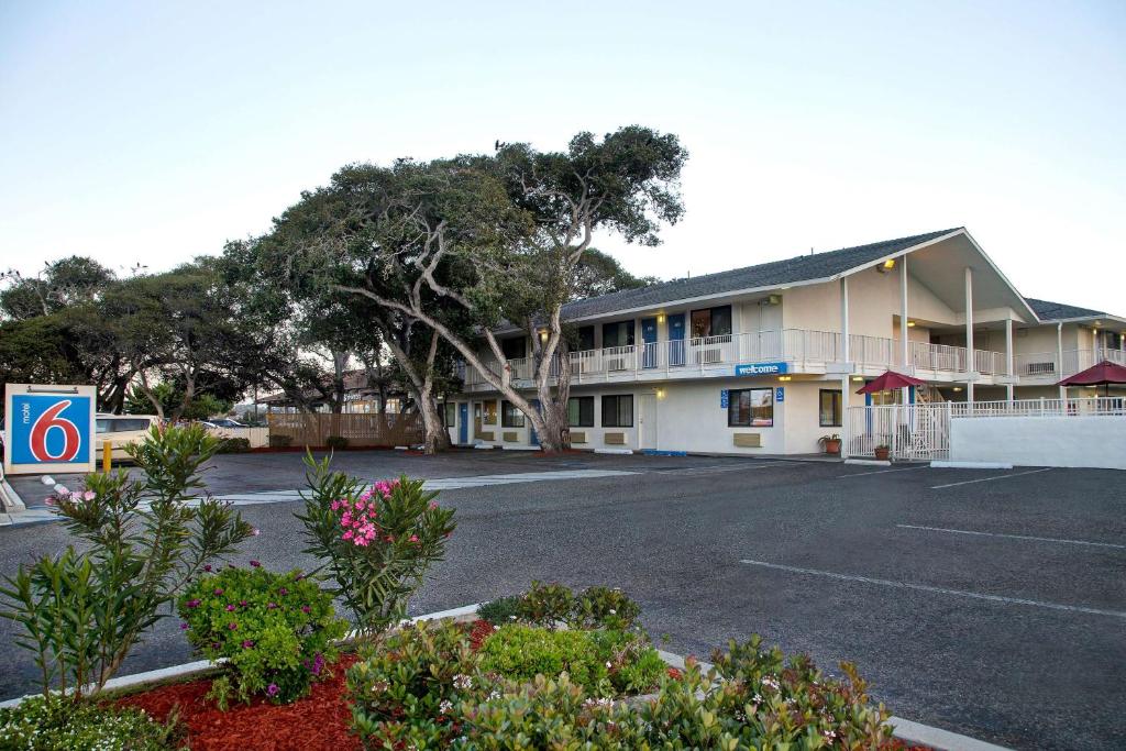 Motel 6-Monterey, CA photo 2