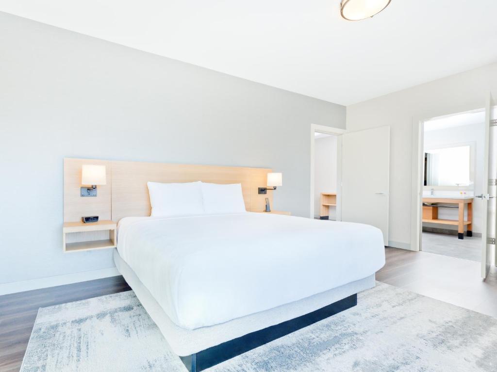 Hyatt Place Kelowna photo 3