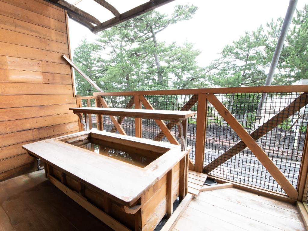 HOTEL SHIRAHAMAKAN photo 4