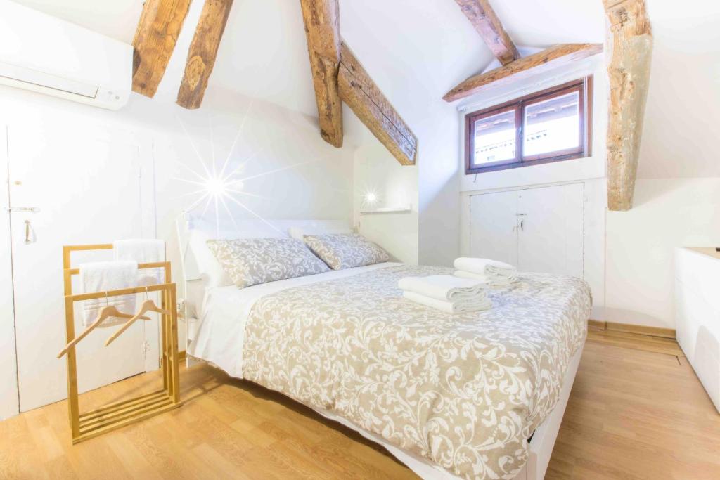 CA GRIMANI Double Apartment: private terrace and stunning view photo 4