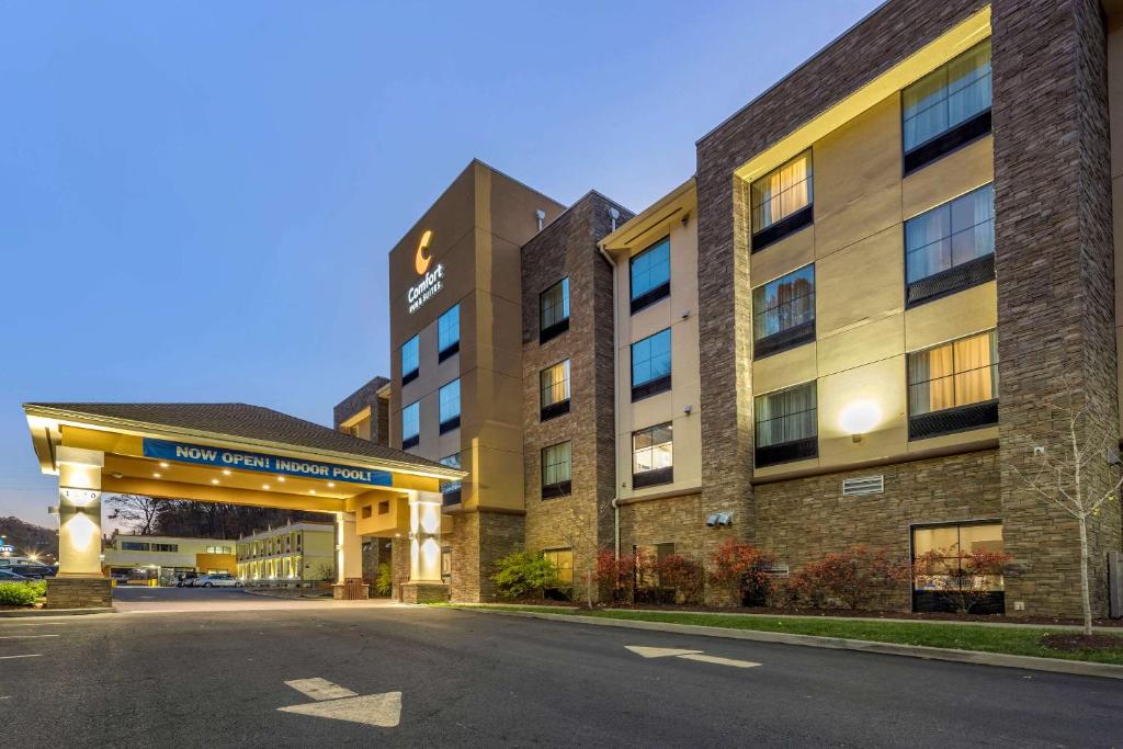 Comfort Inn & Suites Pittsburgh photo 3