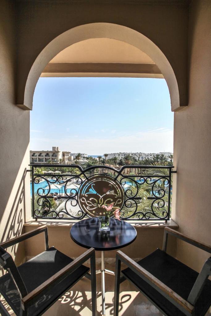 Сьюит (Королевский люкс), Отель The Russelior Hotel & Spa