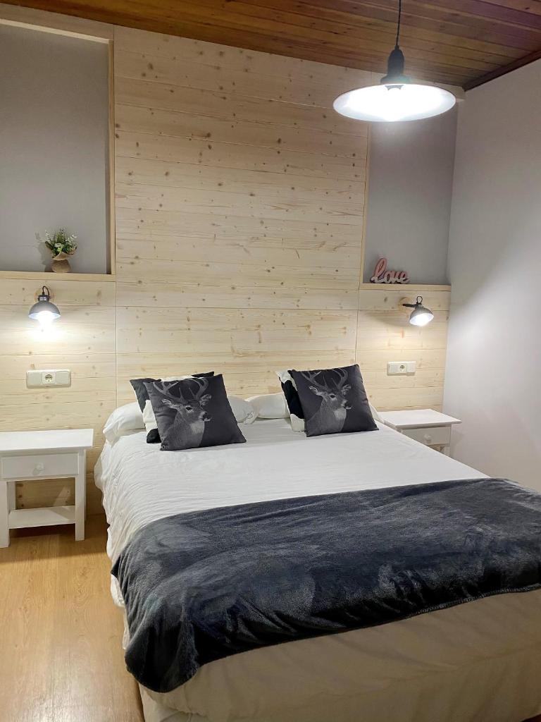 Апартаменты (Апартаменты с видом на горы), Apartaments Alta Muntanya