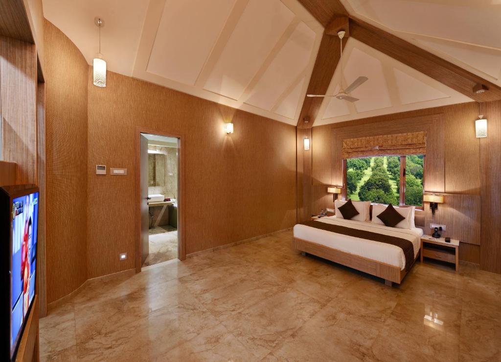 Sarovar Portico Sasangir photo 2