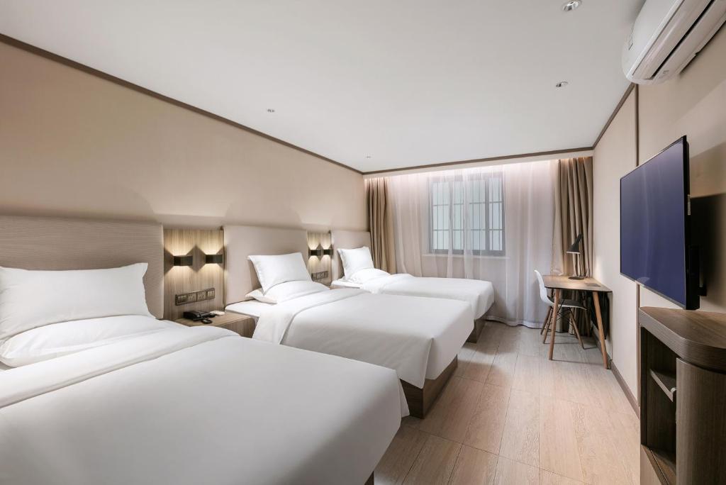Трехместный (Mainland Chinese Citizens - Basic Triple Room), Hanting Express Hangzhou Wulin Square East