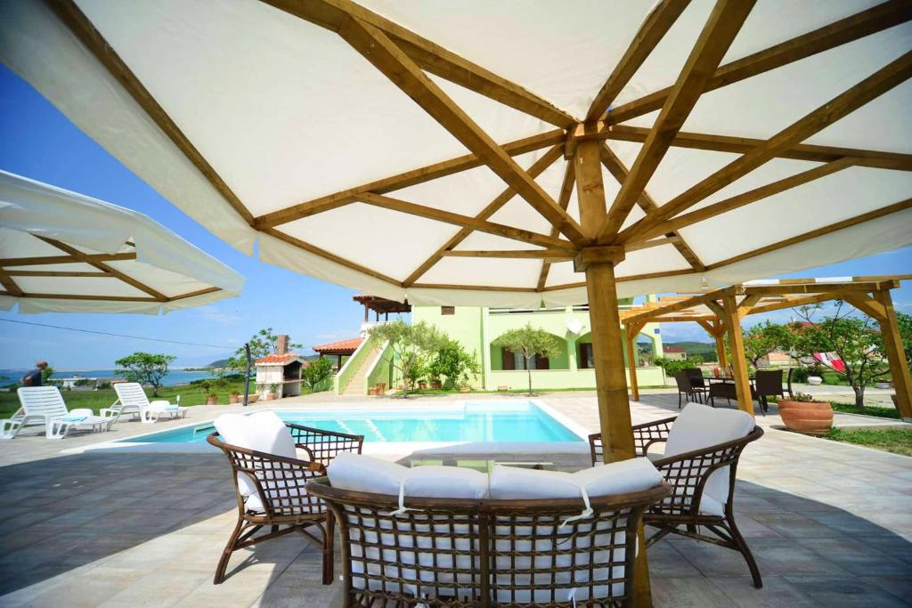 3 bedrooms appartement at Ljubac 300 m away from the beach with sea view shared pool and furnished garden photo 2