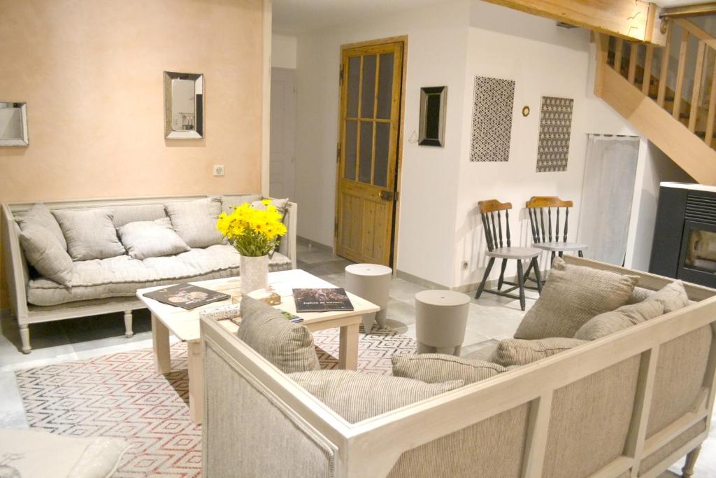 Maison de 4 chambres avec jardin amenage et wifi a Cabariot photo 3