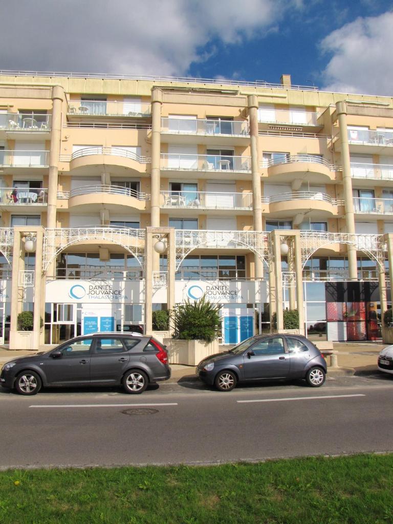 Studio a Pornichet a 50 m de la plage avec vue sur la mer terrasse amenagee et wifi photo 4