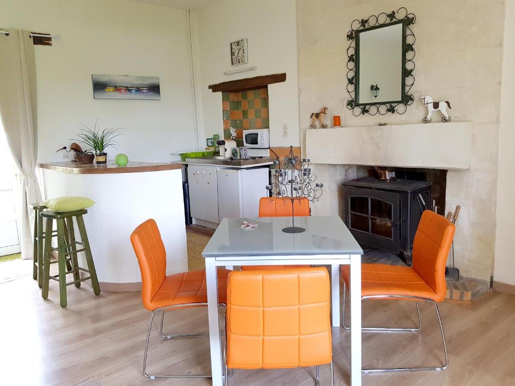 Maison d'une chambre avec piscine partagee jardin clos et wifi a Saint Roch photo 2