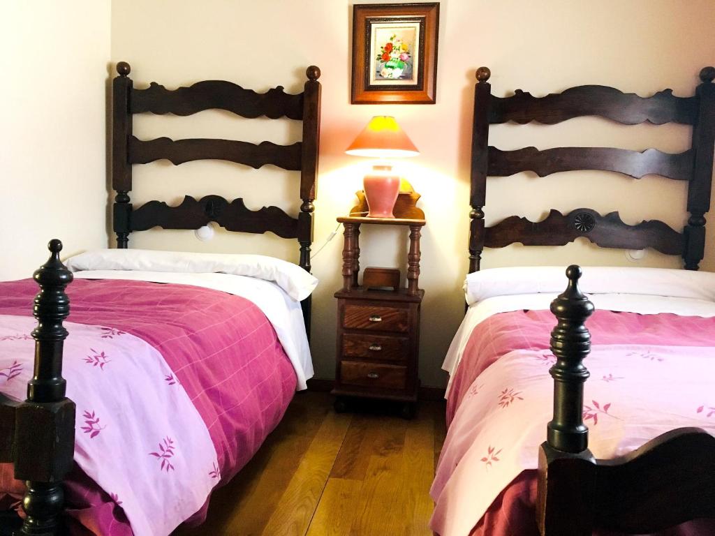 4 bedrooms house with enclosed garden and wifi at Navarredonda de Gredos photo 4