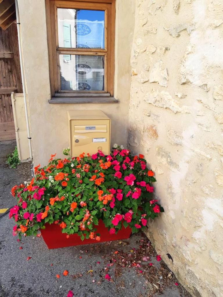 Maison de 2 chambres avec wifi a Chalo Saint Mars photo 1