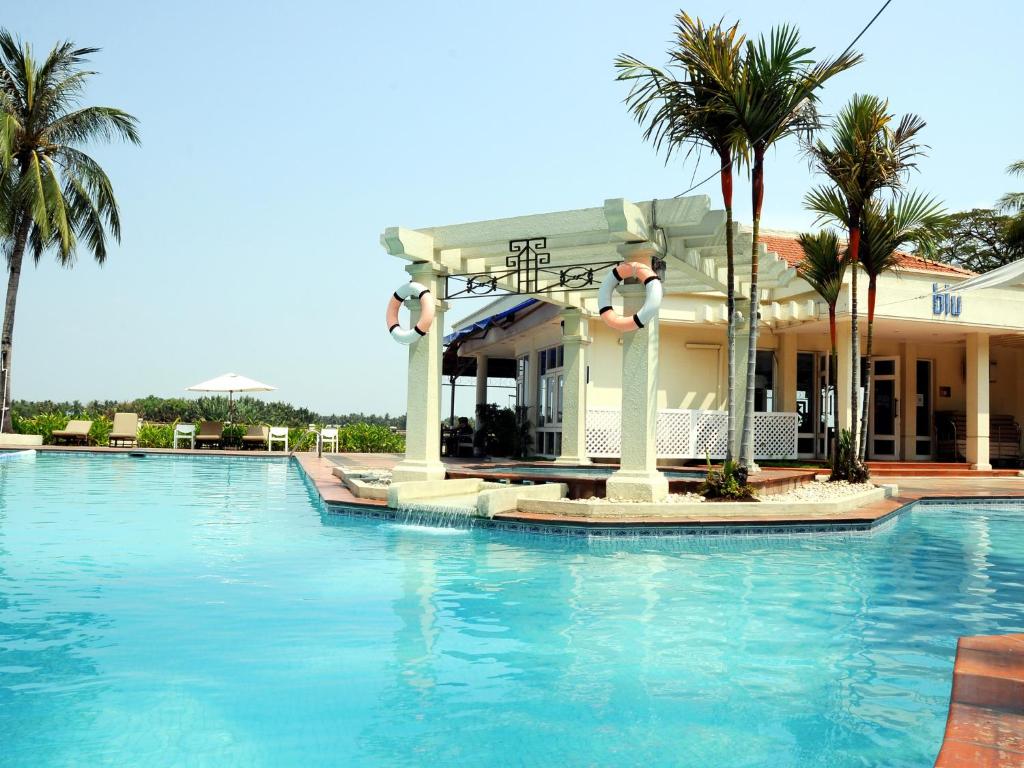 Riverside Serviced Apartments