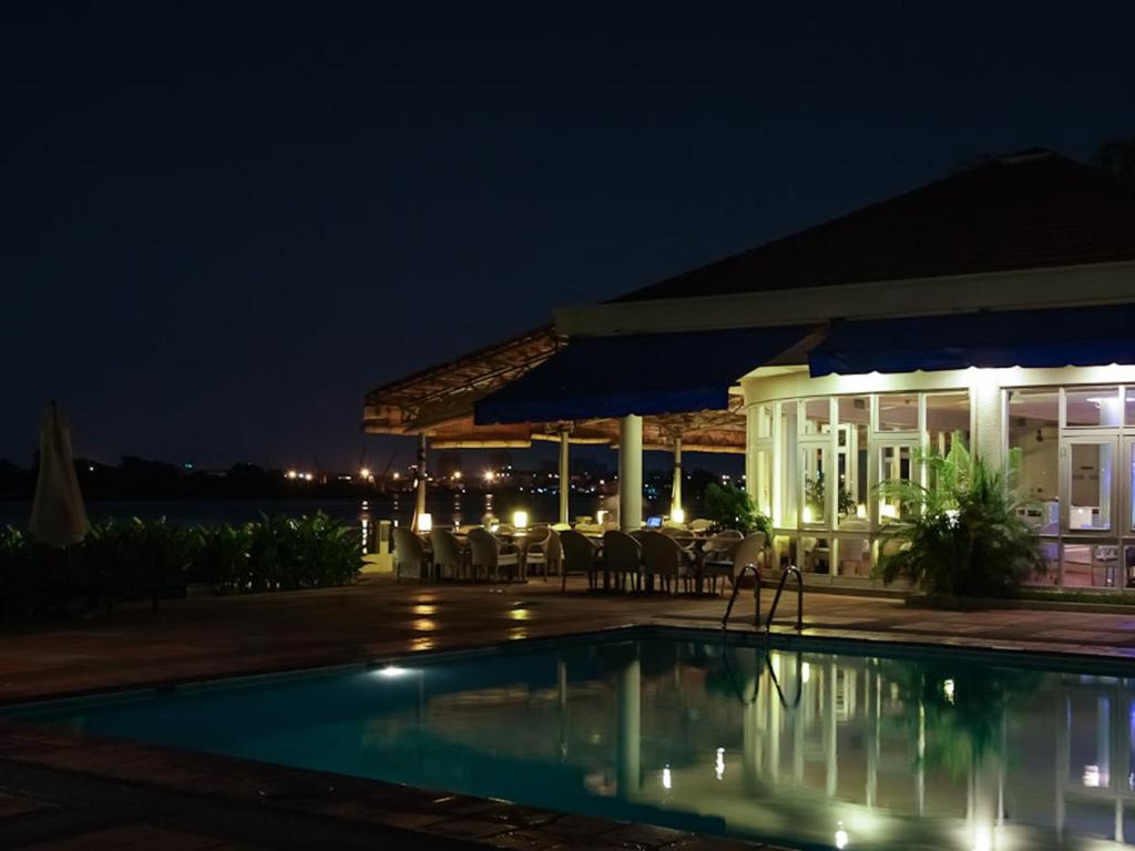 Riverside Serviced Apartments