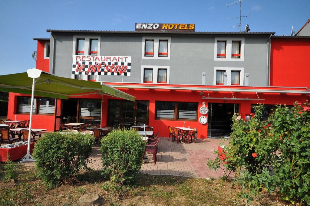 Enzo Hotels Pont-a-Mousson by Kyriad Direct photo 4