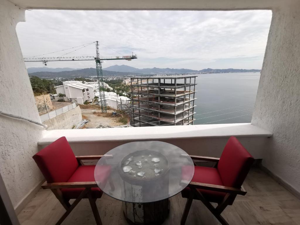 63 Peninsula del Capitan