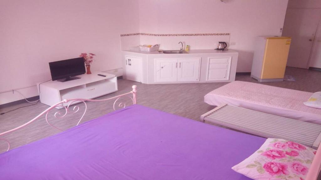 Room in Guest room - Impact Don Mueang Bangkok Guest House photo 1