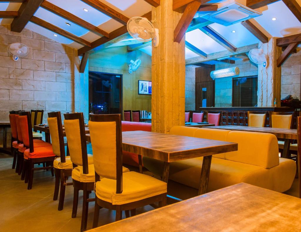 Hotel Dwarika By Vrinda photo 4