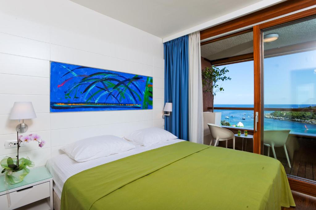 Maistra Select All Suite Island Hotel Istra photo 2