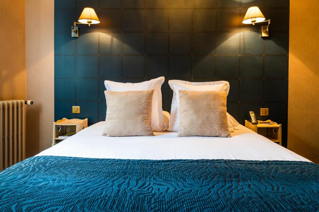 Logis Hotel Restaurant Le Cheval Blanc photo 2