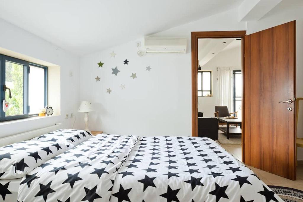 Judith's Place - Stylish Apartments photo 4