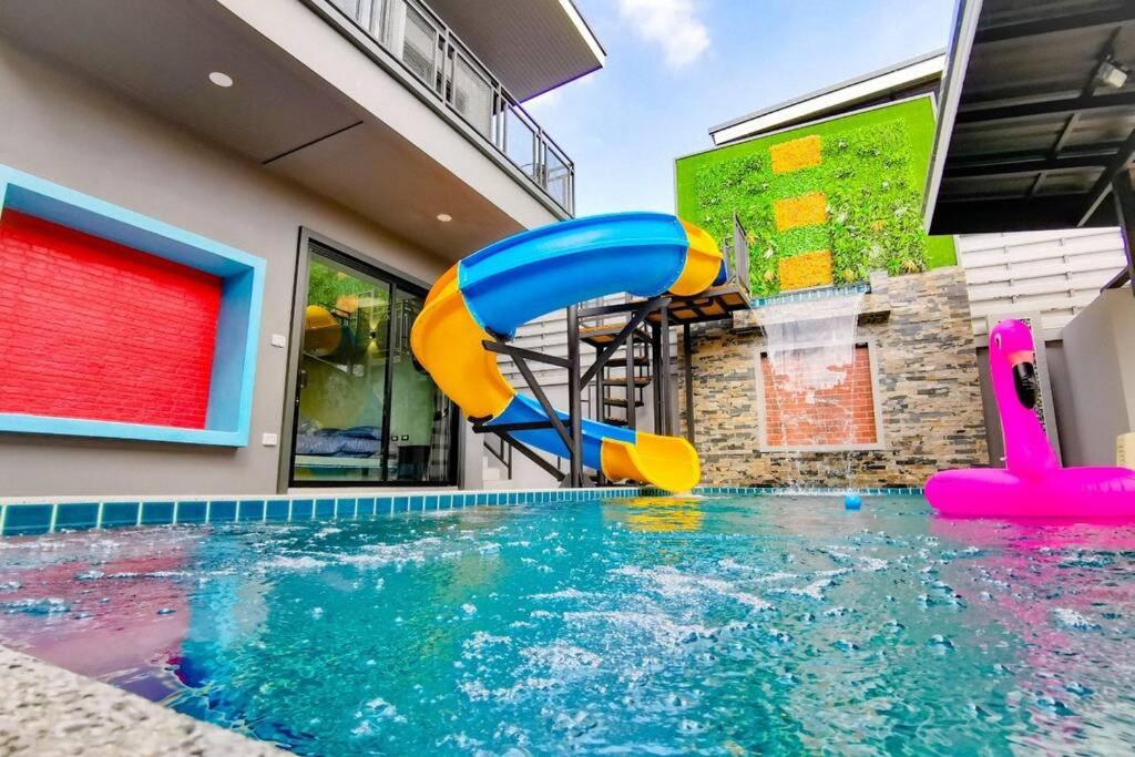Lounge in Loft HuaHin Pool Villa บ้านพักในหัวหิน