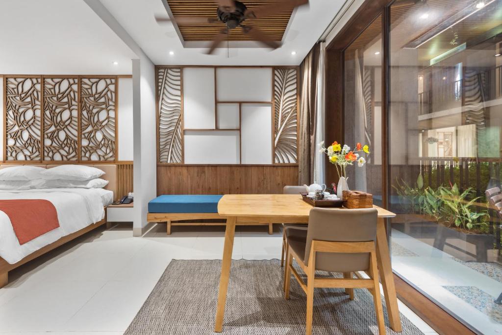 Tam House Villa Hotel