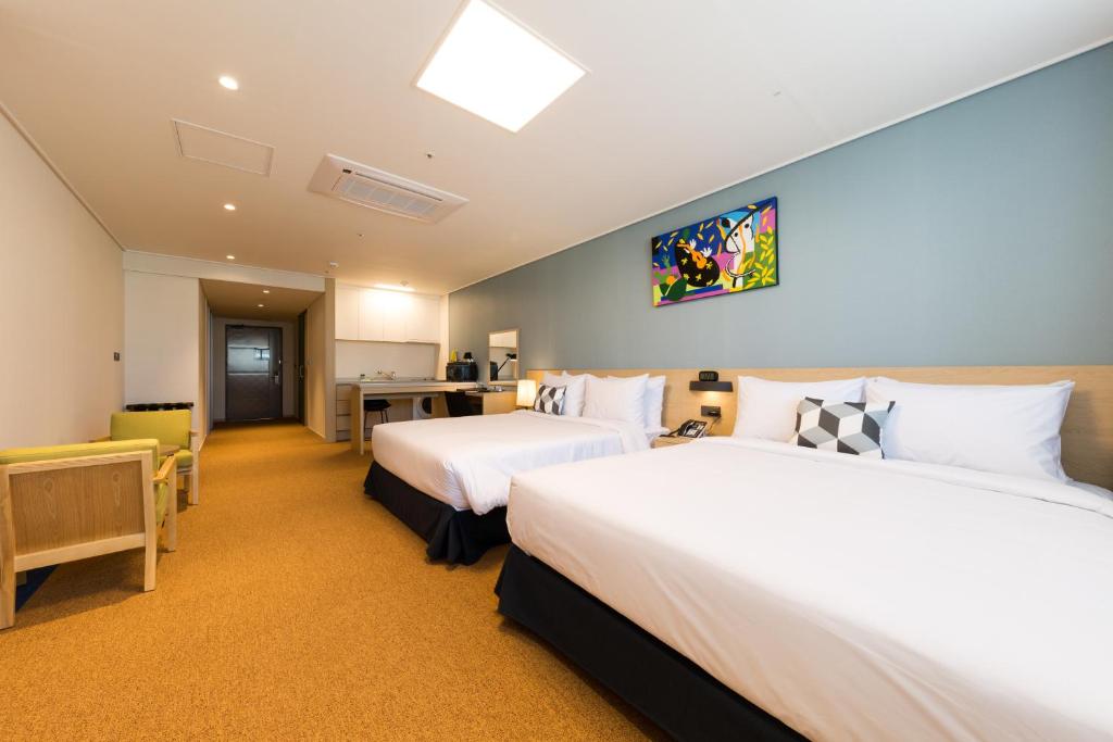 Days Hotel & Suites by Wyndham Incheon Airport photo 4